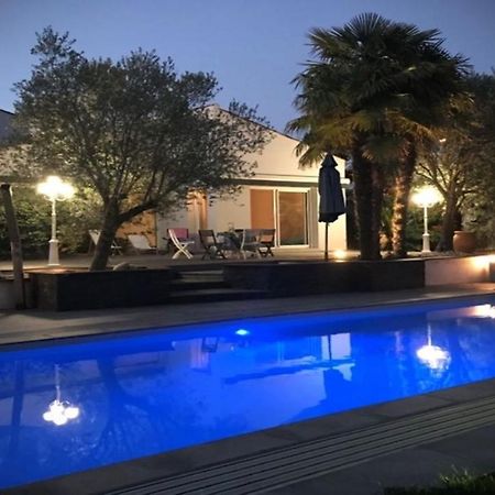 Adorable Guest House Avec Balneo Et Piscine 滨海奥洛讷 外观 照片