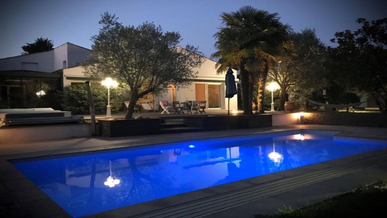 Adorable Guest House Avec Balneo Et Piscine 滨海奥洛讷 外观 照片